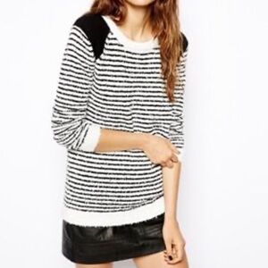 ASOS Women’s Black Ivory Stripe Textured Fuzzy Knit Pullover Sweater Size 4